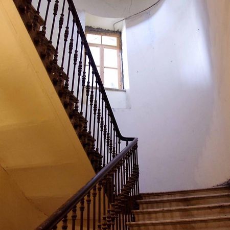 Apartment On Tabidze Tbilisi Exteriör bild