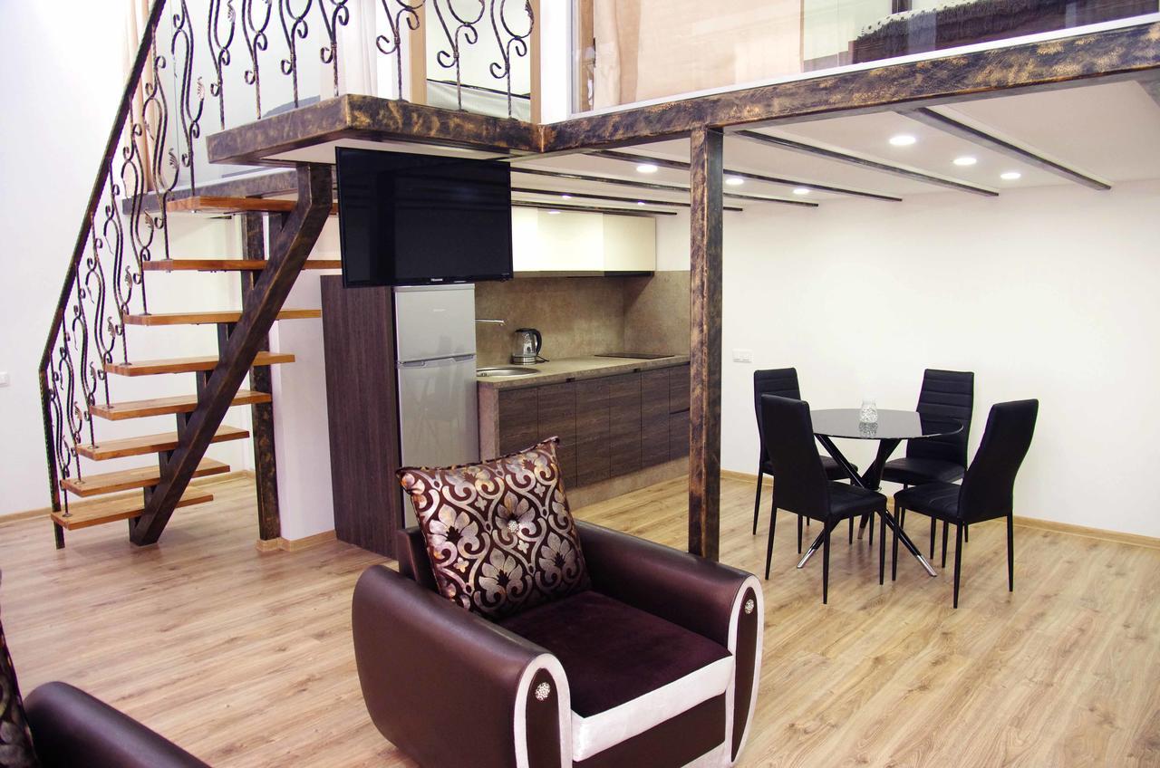 Apartment On Tabidze Tbilisi Exteriör bild
