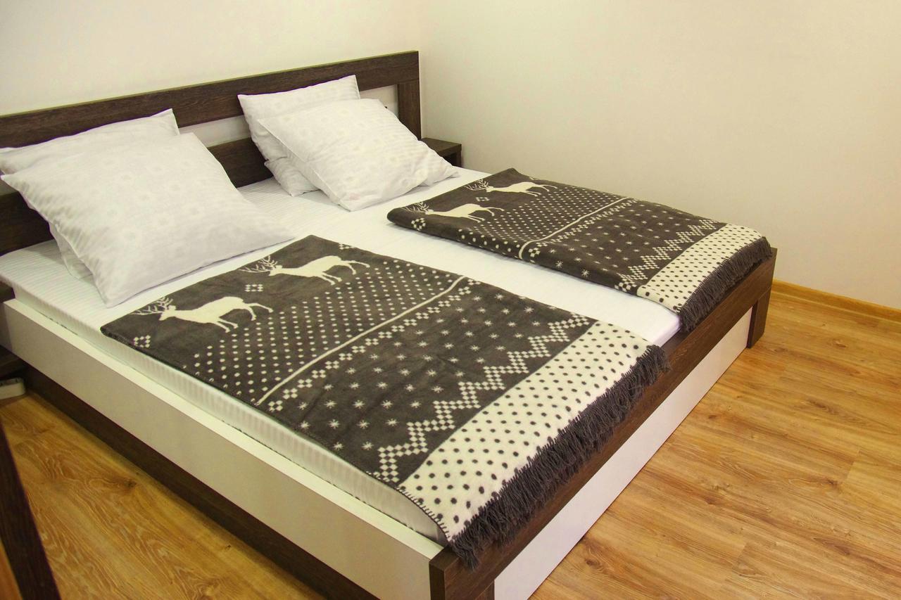 Apartment On Tabidze Tbilisi Exteriör bild